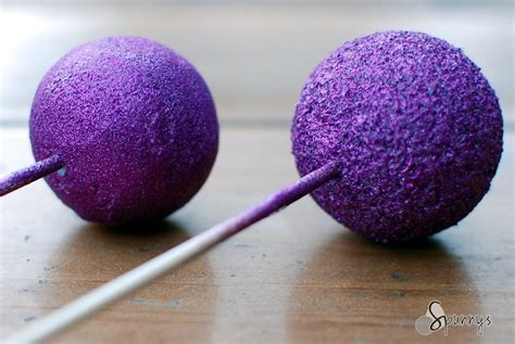 Craft Foam Balls vs Spun Cotton Balls: which ones to use?