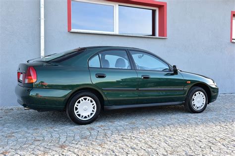 Mitsubishi Carisma 5-door '1995–99