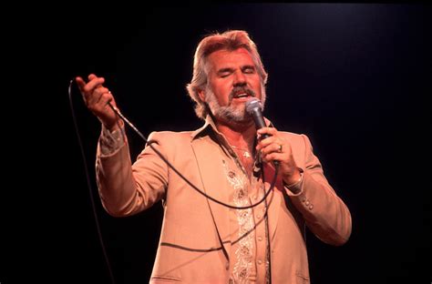 The Story Behind Kenny Rogers’ Song ‘Lucille’