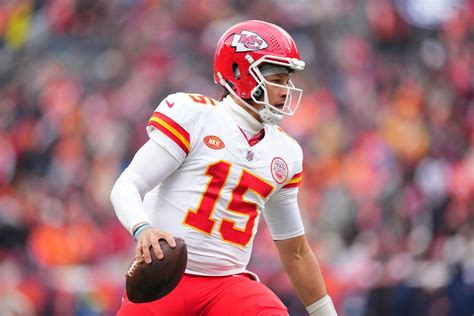 Patrick Mahomes Finishes Third In NFL Quarterback Rankings