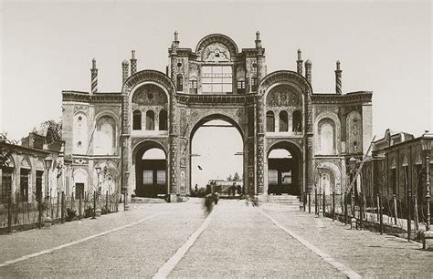 ‘Gates of Old Tehran’ at City Photo Museum | Financial Tribune