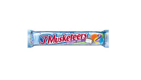 3 Musketeers Birthday Cake Flavoured 2 Chocolate Bars Per 60g Pack ...