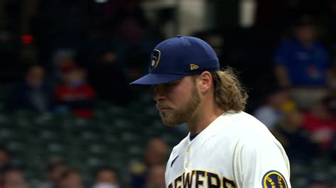 Corbin Burnes strikes out five Braves in six innings | 05/18/2022 | Milwaukee Brewers