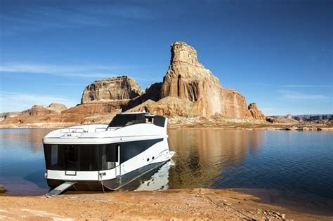 Houseboating on Lake Powell