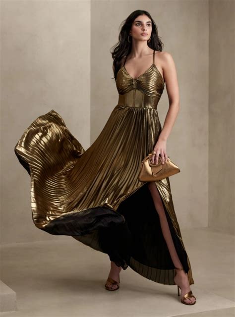 The Best Colors To Go With Gold Outfit Ideas Styling Tips | eduaspirant.com