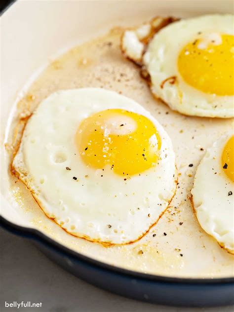 How to Fry an Egg {perfect fried eggs, 5 ways!} - Belly Full