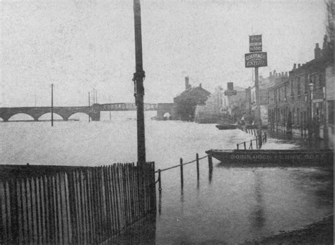 Looking S from Robin Hood pub the robin hood and High Hill ferry waiting to take people across ...