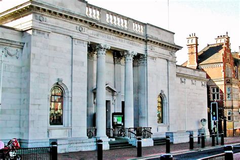 10 Best Things to Do in Hull - What is Hull Most Famous For? - Go Guides