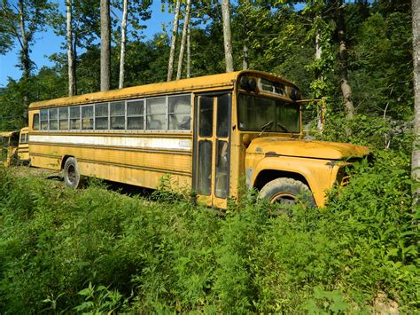 Wayne Ford | Webb's Used Cars - McDermott, OH | Cincinnati NKY Buses | Flickr