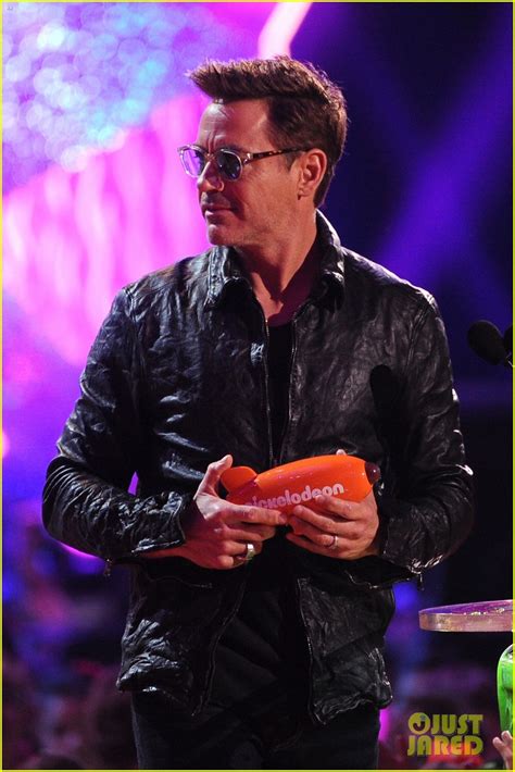 Robert Downey Jr. WINS Favorite Butt Kicker at Kids' Choice Awards 2014!: Photo 3081406 | 2014 ...