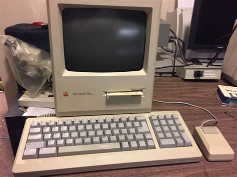 Macintosh Plus – Virginia Computer Museum