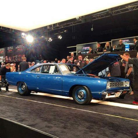 68 Road Runner | Road runner, Muscle cars, Plymouth roadrunner