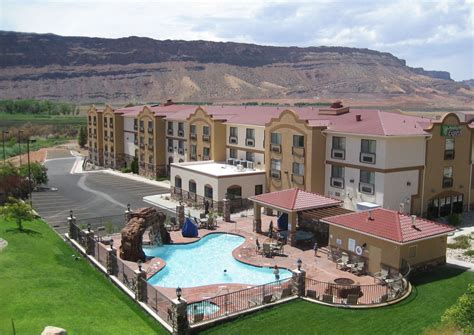 Moab hotel's guests are thrilled by desert adventures! — tripRes | Moab hotels, Holiday inn, Hotel