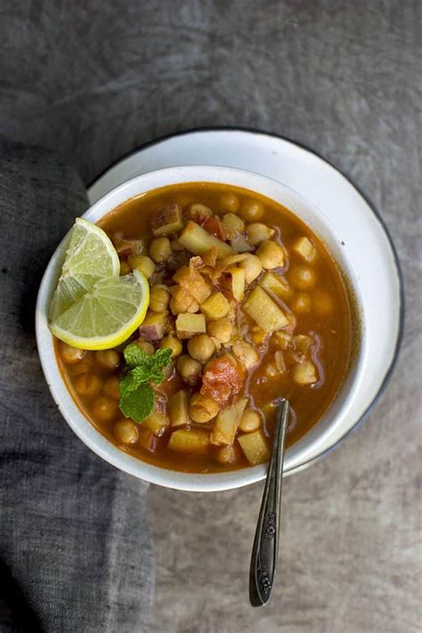 Moroccan Chickpea Soup (Vegan Recipe) - Cook's Hideout