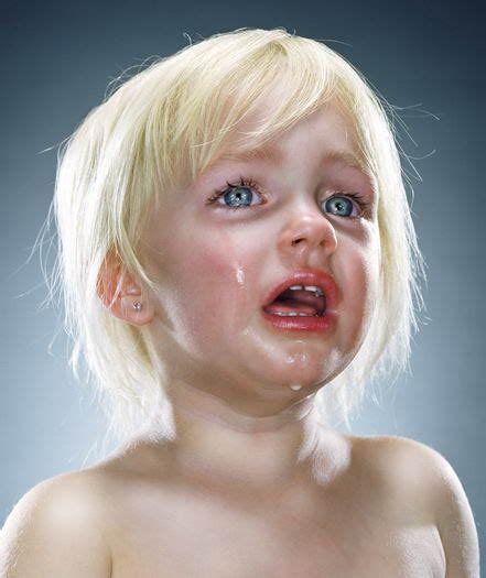 Babies Crying Funny Picture - The Funny Baby Wallpaper