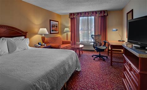 HILTON GARDEN INN NEWPORT NEWS - Updated 2024 Prices & Hotel Reviews (VA)