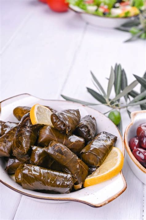 10 Dolmas Recipes to Complete Your Meze | Recipe | Dolma, Mediterranean ...