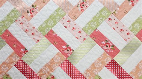 Woodberry Way: Easy Strip Quilt Pattern revisited, and a blog birthday!