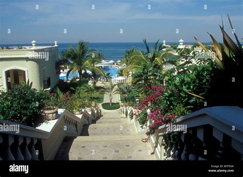 Pueblo Bonito Emerald Bay resort in Nuevo Mazatlan, Sinaloa, Mexico ...