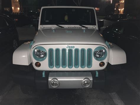 White and turquoise jeep diy #GirlsAndCars | Jeep wrangler interior ...