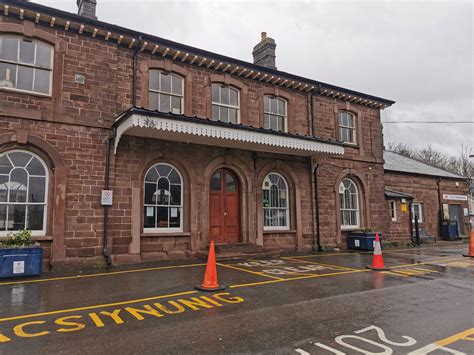 Abergavenny railway station to host art gallery