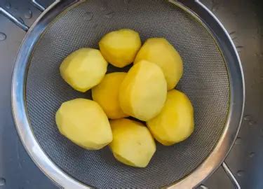 How to boil potatoes in Microwave Oven?