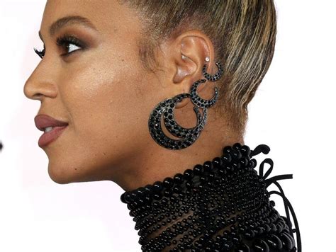 Όλα όσα μάθαμε για τα εντυπωσιακά piercing της Beyonce - Marie Claire