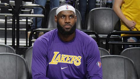 LeBron James (abdominal strain) out vs. Thunder, could miss at least 1 week | NBA.com Philippines