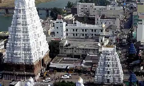 KALAHASTI TEMPLE HISTORY IN TAMIL | திருக்காளத்தி காளத்தியப்பர் கோயில் ...