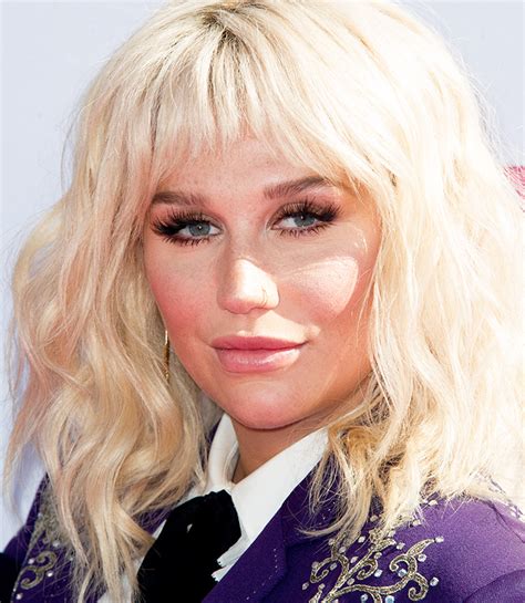 Kesha Posted a No-Makeup Selfie to Instagram (PHOTO) | StyleCaster