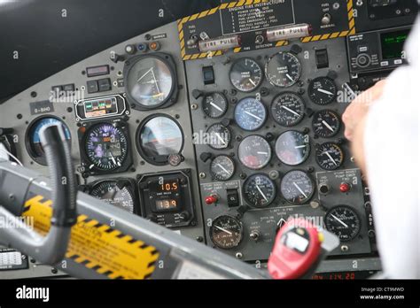 Aeroplane cockpit control panel Stock Photo - Alamy