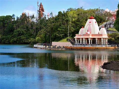 Mauritius, Grand Bassin Lake, Hindu Temple Editorial Photo - Image of lakeside, beautiful: 136455096