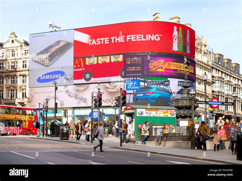 Piccadilly Circus - General view, Piccadilly Circus, London city centre, UK Stock Photo - Alamy