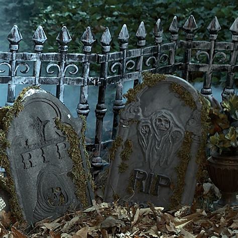 Graveyard Fence (2 count) - PartyBell.com