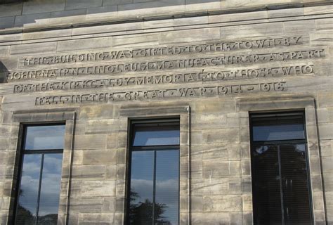 Kirkcaldy Museum, Art Gallery and... © M J Richardson cc-by-sa/2.0 :: Geograph Britain and Ireland