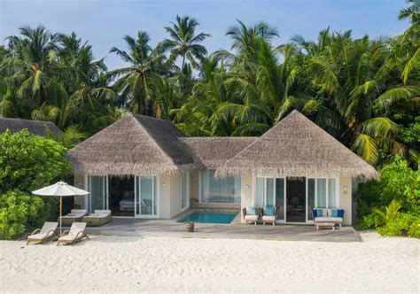 Deluxe Beach Suite with Pool – Maldives Virtual Tour