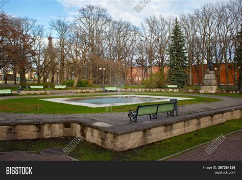 Old Fountain City Park Image & Photo (Free Trial) | Bigstock