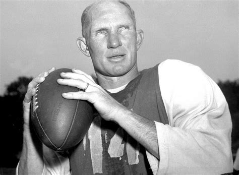 Y.A. Tittle, ex-49ers QB and Hall of Famer, dies at 90