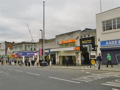 West Croydon Station © Mike Faherty cc-by-sa/2.0 :: Geograph Britain and Ireland