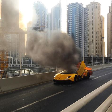 Spectacular Lamborghini Aventador Fire Incident