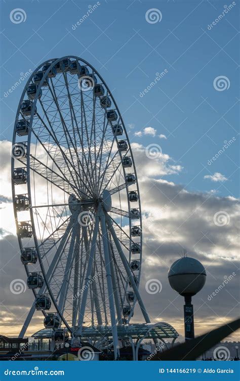 Seattle Ferris wheel editorial stock image. Image of area - 144166219