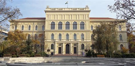 Best universities in Hungary