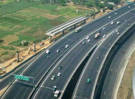 India plans 60km per day of highway construction target