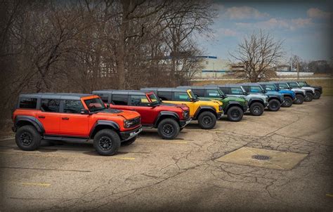 Bronco RAPTOR Colors - Photos Threads | Bronco6G - 2021+ Ford Bronco ...