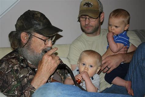 Si Robertson kids: Uncle Si has a daughter, Trasa Cobern, and a son, Scott Robertson