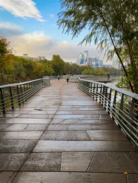 What Is The Lady Bird Lake Boardwalk? (And Where To Find It!) | The Austin Things