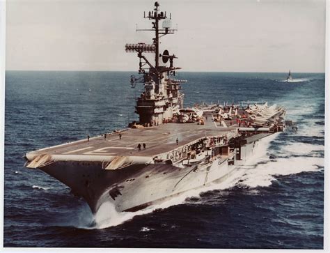 USS Bon Homme Richard CV-31 | USS Bon Homme Richard, a 27,10… | Flickr