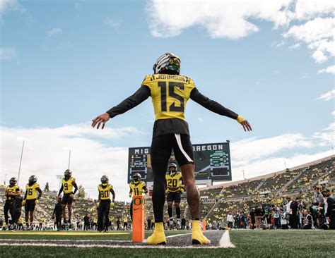 Oregon Ducks receive positive injury update for WR Tez Johnson - BVM Sports