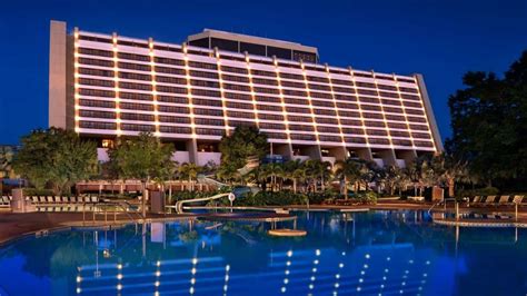 Guest Reportedly Falls to Their Death at Contemporary Resort in Walt Disney World | Disney Dining