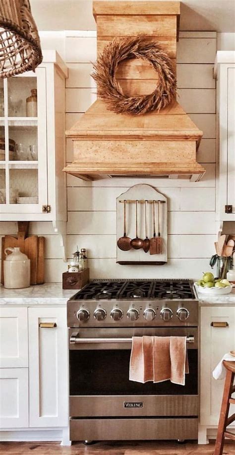 32 Adorable Fall Farmhouse Kitchen Ideas to Make it Really Match with the Season - Talkdecor